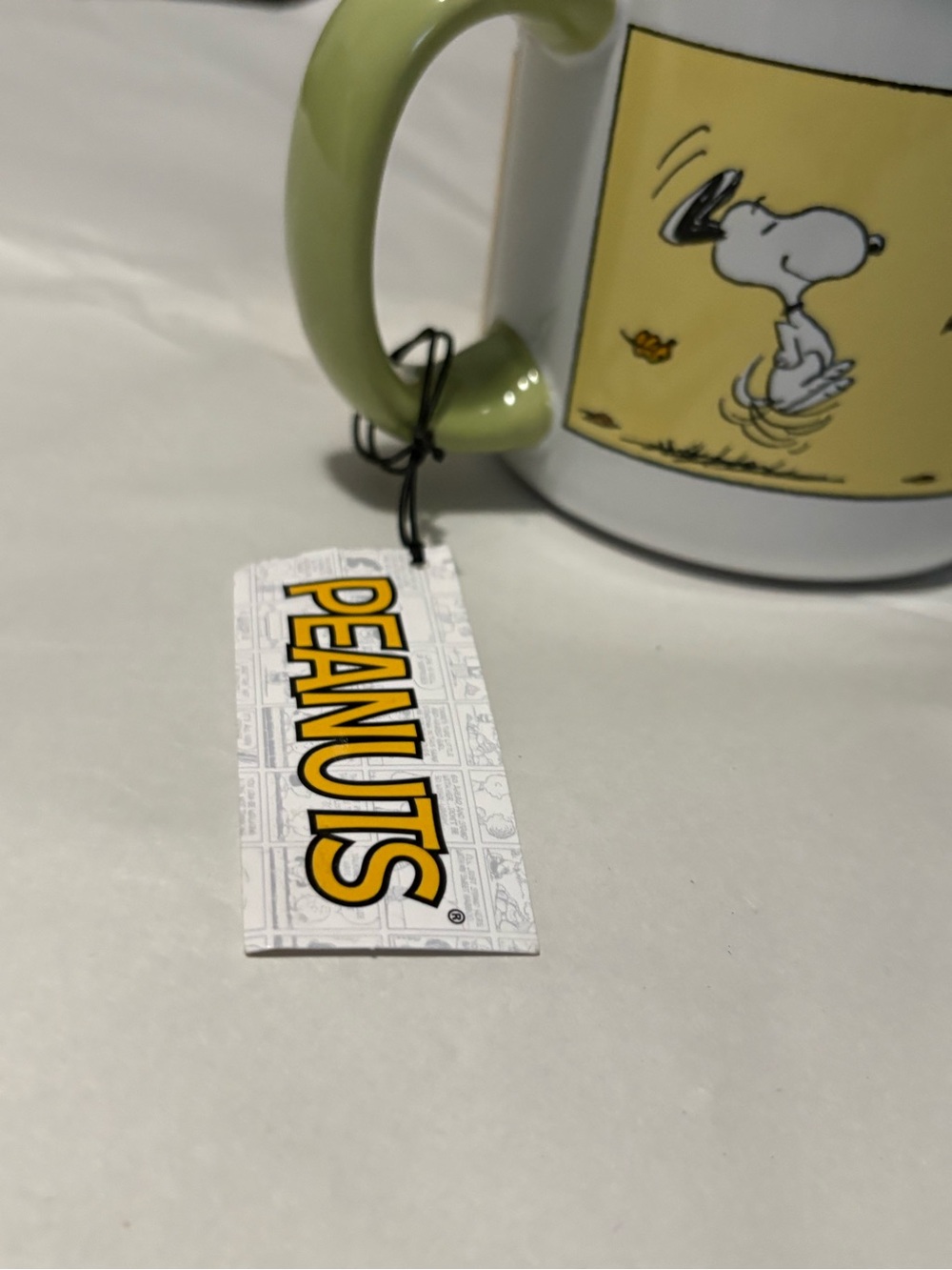 Peanuts Mug Fall - Picture 3 of 7